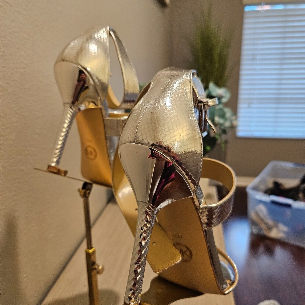 MICHAEL KORS WOMEN'S HEELS SIZE 10